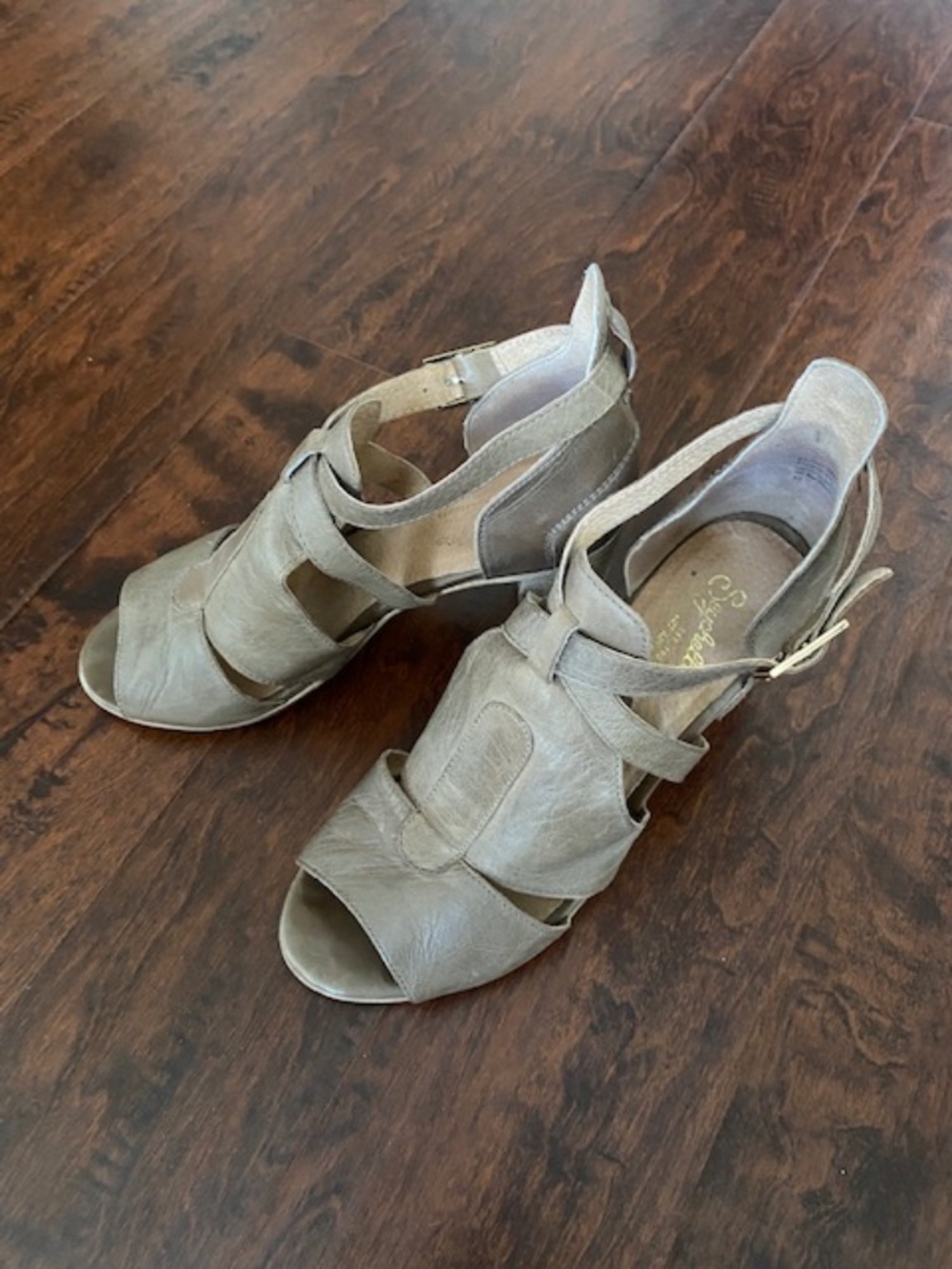 Seychelles Women's Thoughtful Tan Leather Block Heel Sandals Size 10
